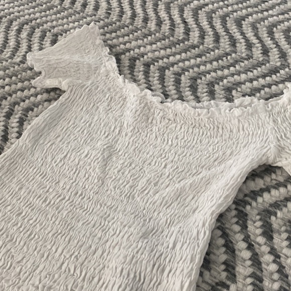 Guess white, waffle off the shoulder tee - Picture 2 of 3